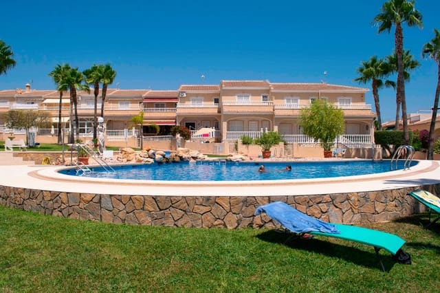 3 sovrum Semi-fristående Villa till salu i Ciudad Quesada, Rojales med pool - 245 000 € (Ref: 9892633)
