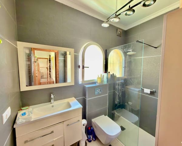 Chalet de 3 habitaciones en Rojales en venta con piscina - 269.000 € (Ref: 9899814)