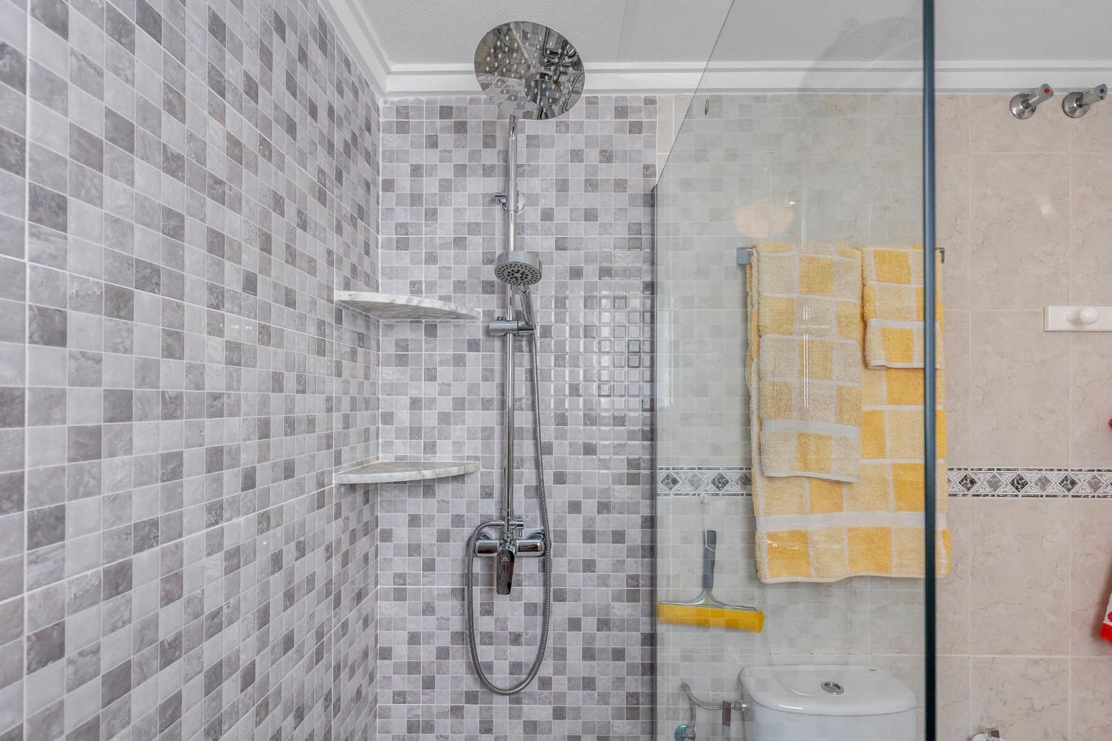 2 Zimmer Wohnung zu verkaufen in Torrevieja mit Pool Garage - 149.900 € (Ref: 9899815)