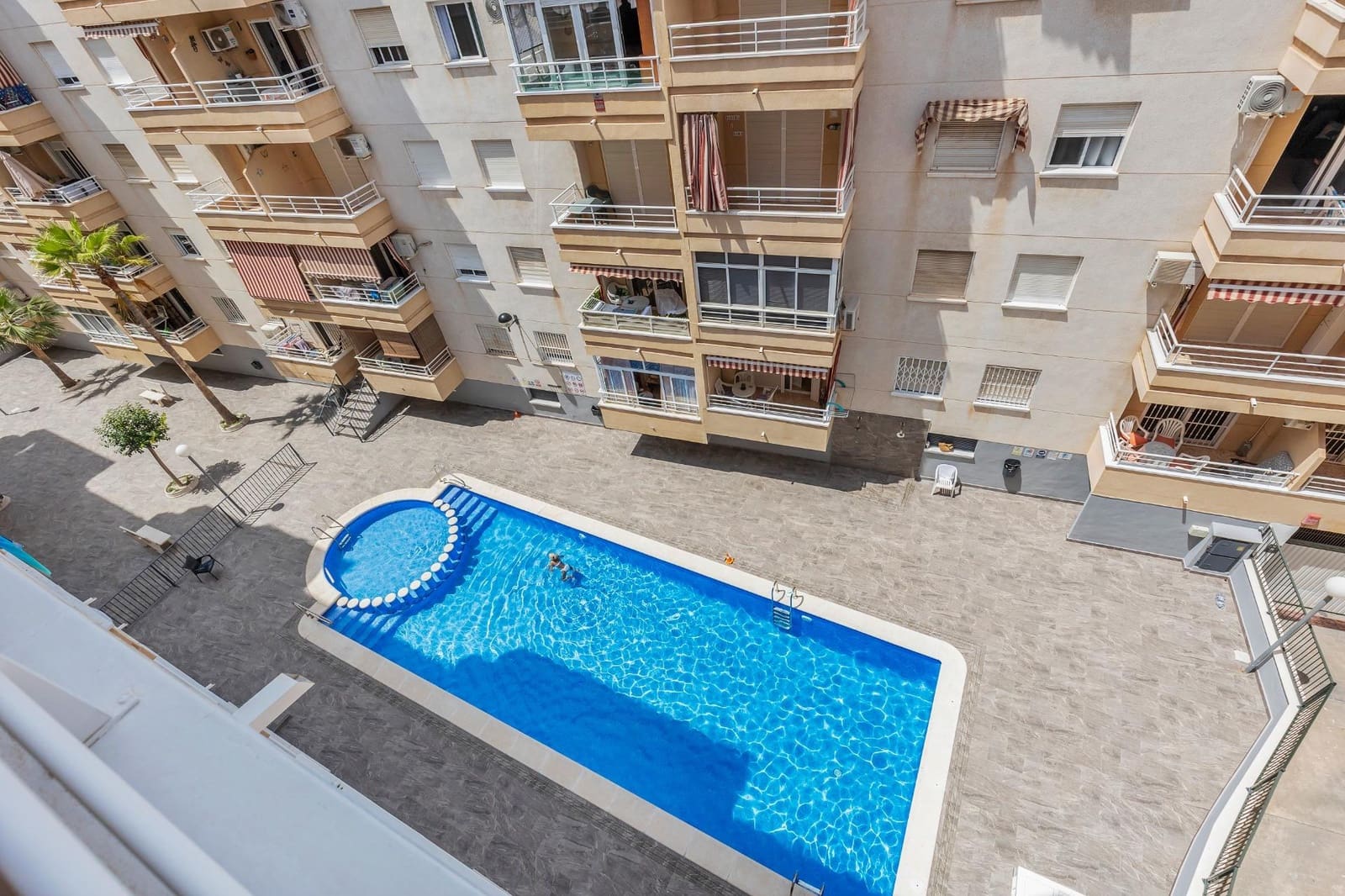 2 Zimmer Wohnung zu verkaufen in Torrevieja mit Pool Garage - 149.900 € (Ref: 9899815)