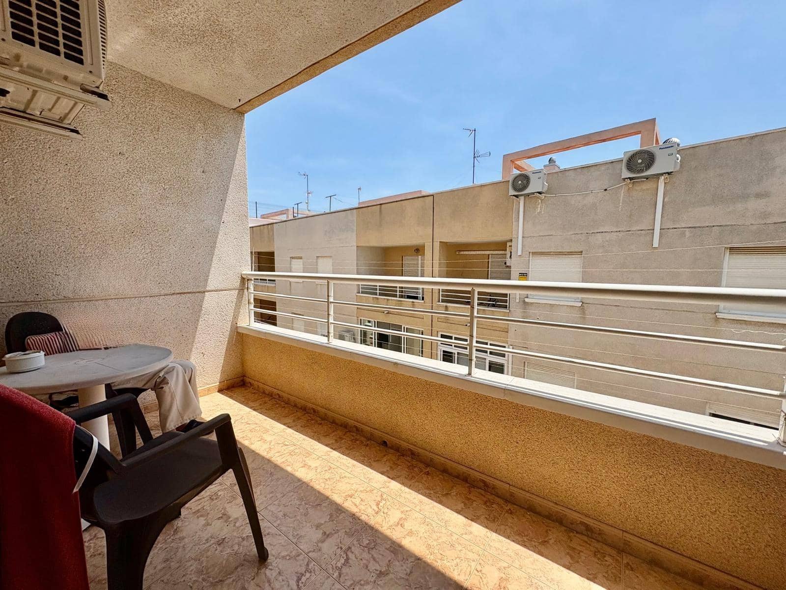 3 Zimmer Penthouse zu verkaufen in Torrevieja mit Pool Garage - 179.900 € (Ref: 9899818)