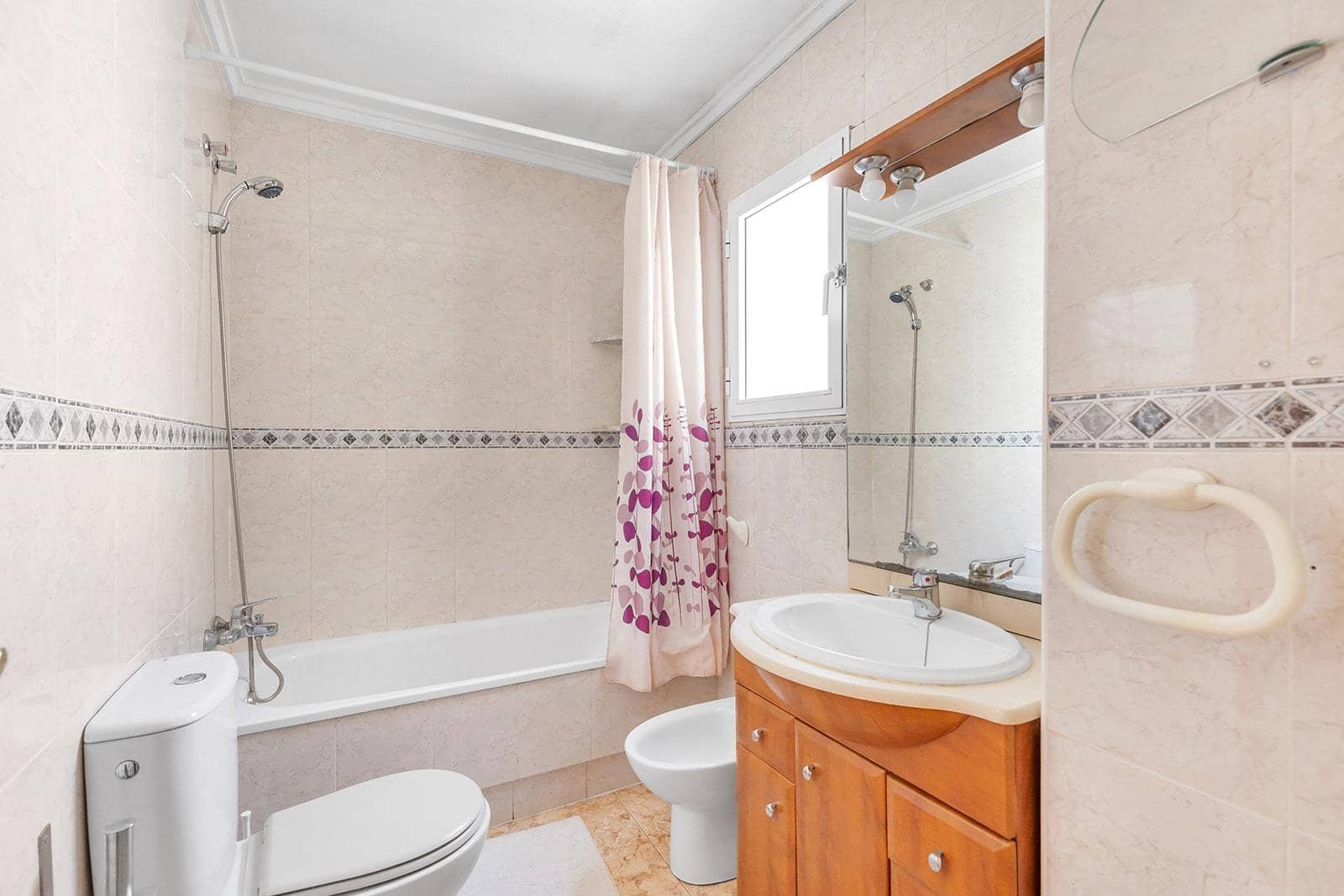 3 soverom Penthouse til salgs i Torrevieja med svømmebasseng garasje - € 179 900 (Ref: 9899818)
