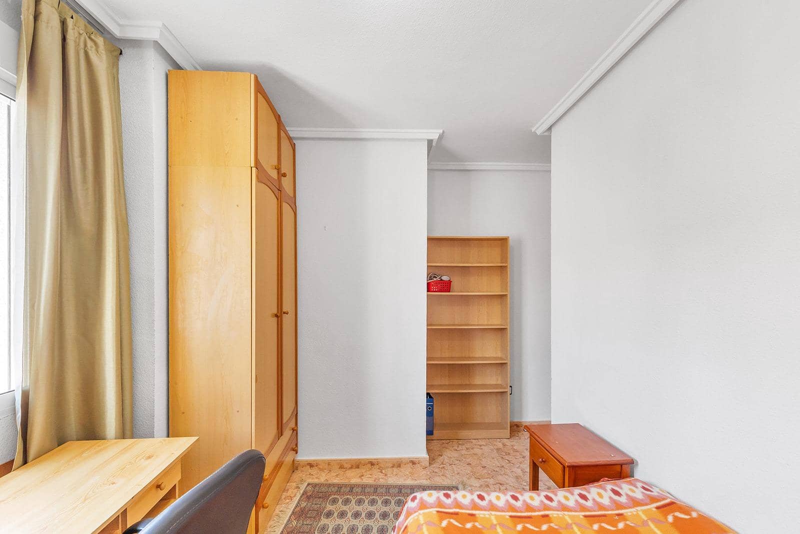 3 soverom Penthouse til salgs i Torrevieja med svømmebasseng garasje - € 179 900 (Ref: 9899818)