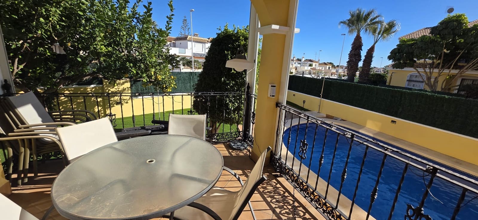 3 sovrum Villa till salu i Orihuela Costa med pool - 425 000 € (Ref: 9902108)