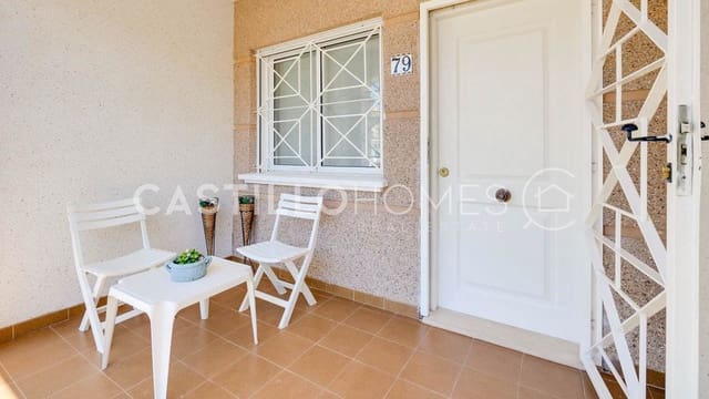 2 chambre Bungalow à vendre à Torrevieja avec piscine garage - 179 900 € (Ref: 9902109)