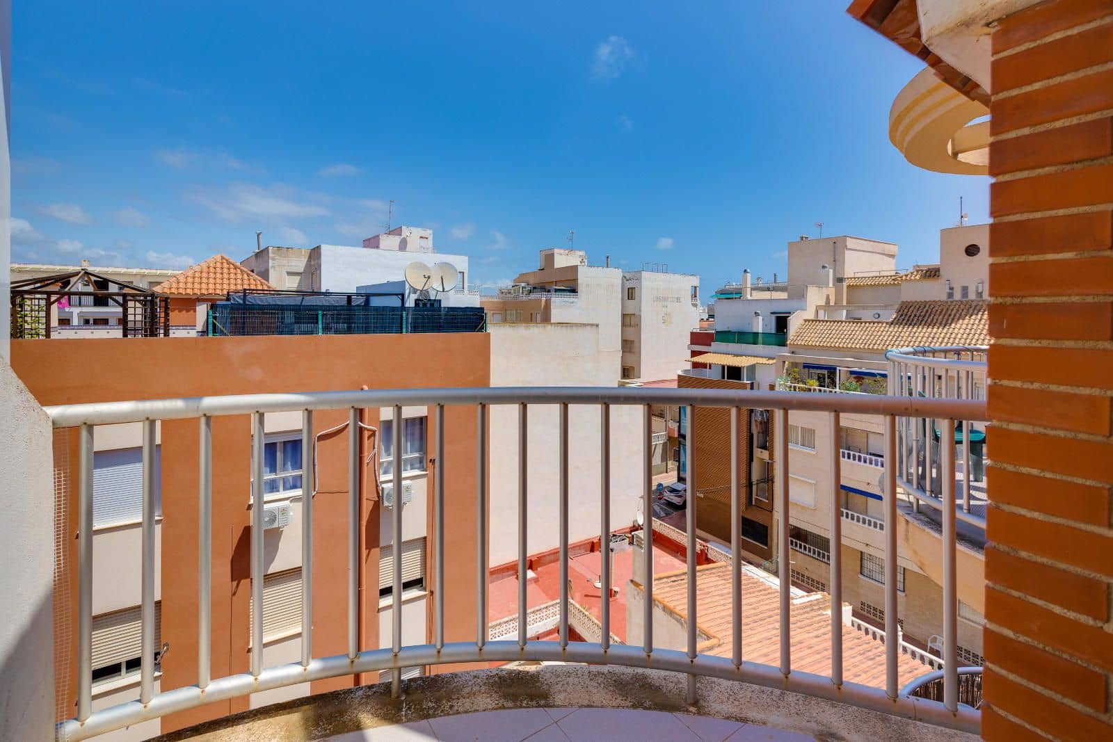 1 camera da letto Attico in vendita in Torrevieja - 104.969 € (Rif: 9904700)