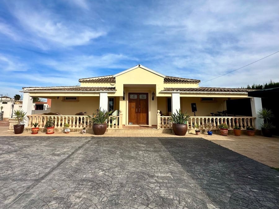 6 sovrum Villa till salu i Heredades med pool - 595 000 € (Ref: 9905318)