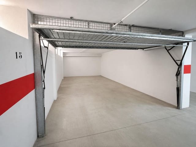 Apartamento de 2 habitaciones en Torrevieja en venta con garaje - 174.000 € (Ref: 9913406)