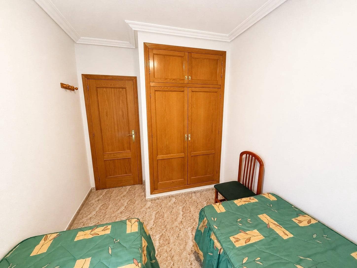 Apartamento de 2 habitaciones en Torrevieja en venta con garaje - 174.000 € (Ref: 9913406)