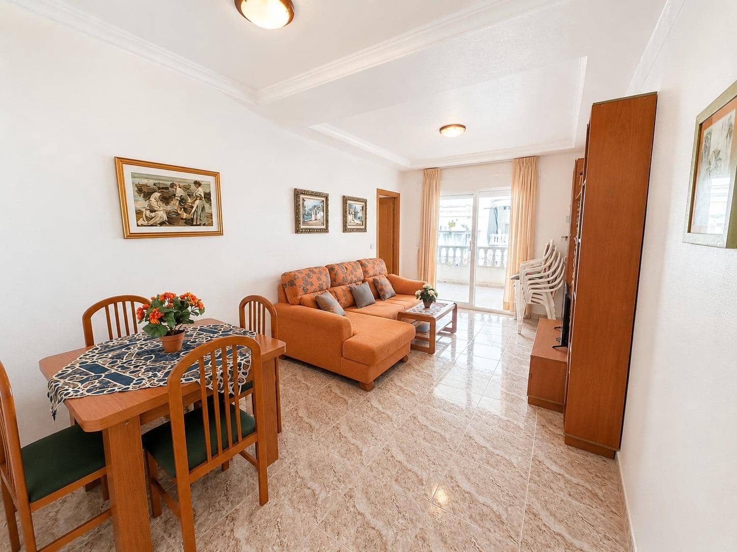 Apartamento de 2 habitaciones en Torrevieja en venta con garaje - 174.000 € (Ref: 9913406)