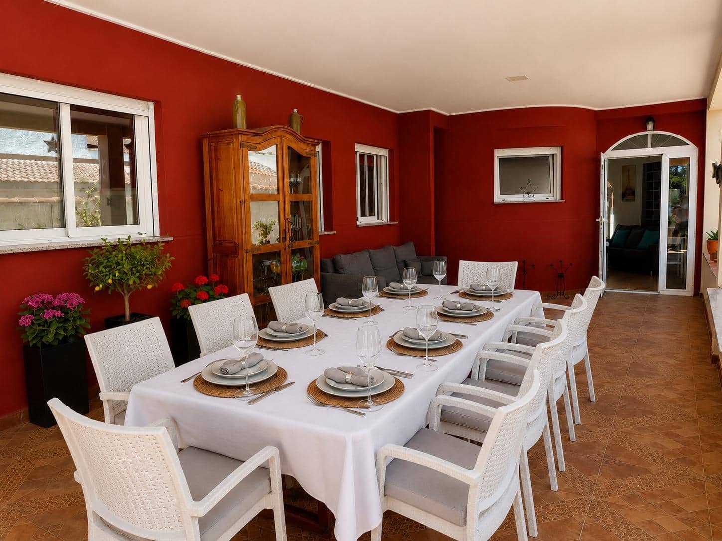 4 makuuhuone Huvila myytävänä paikassa Torrevieja mukana uima-altaan - 454 900 € (Ref: 9913409)