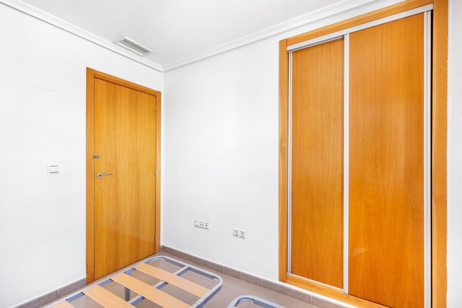 2 quarto Apartamento para venda em Torrevieja - 139 900 € (Ref: 9913415)