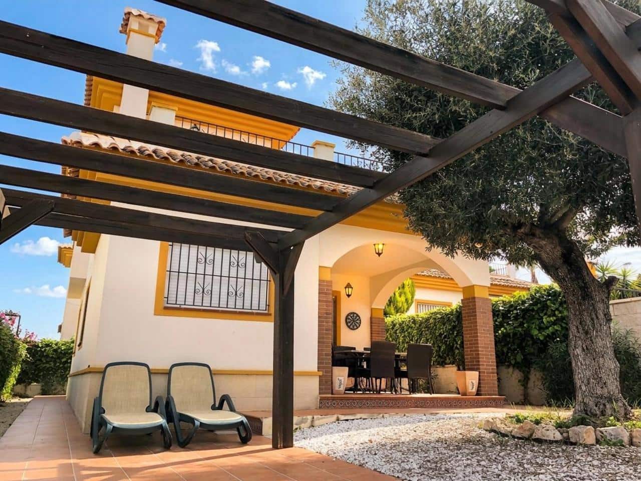 3 bedroom Villa for sale in Rojales with pool garage - € 309,950 (Ref: 9919086)