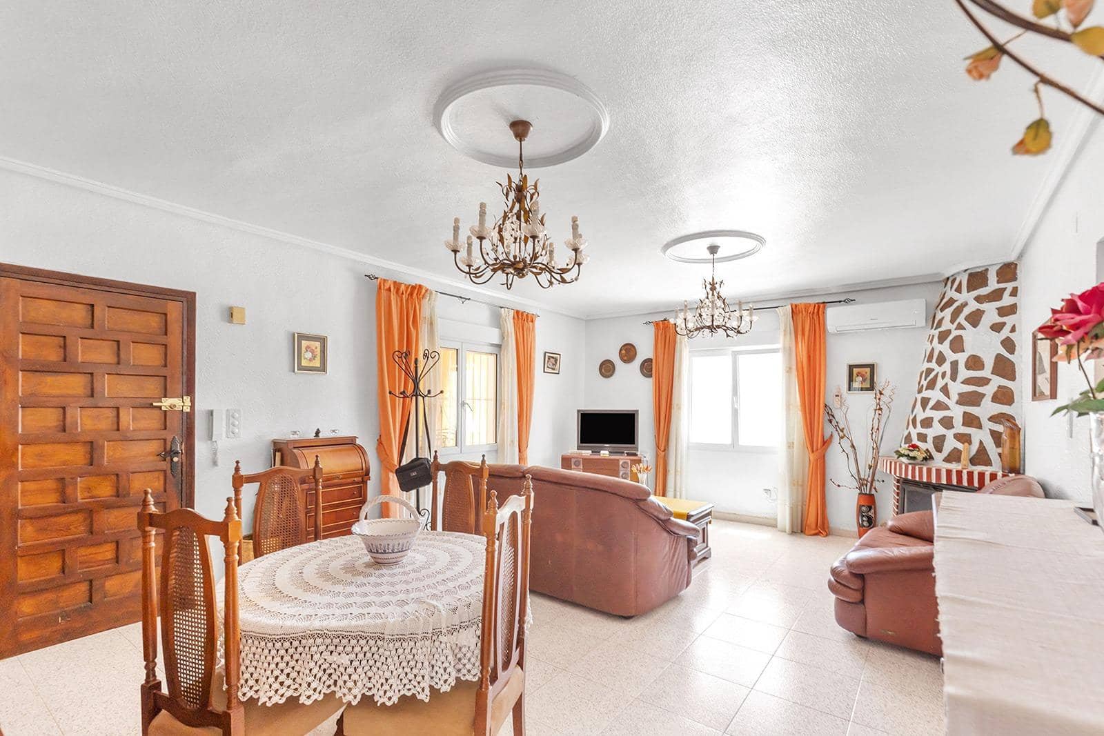 4 bedroom Villa for sale in Rojales with pool garage - € 495,000 (Ref: 9919090)