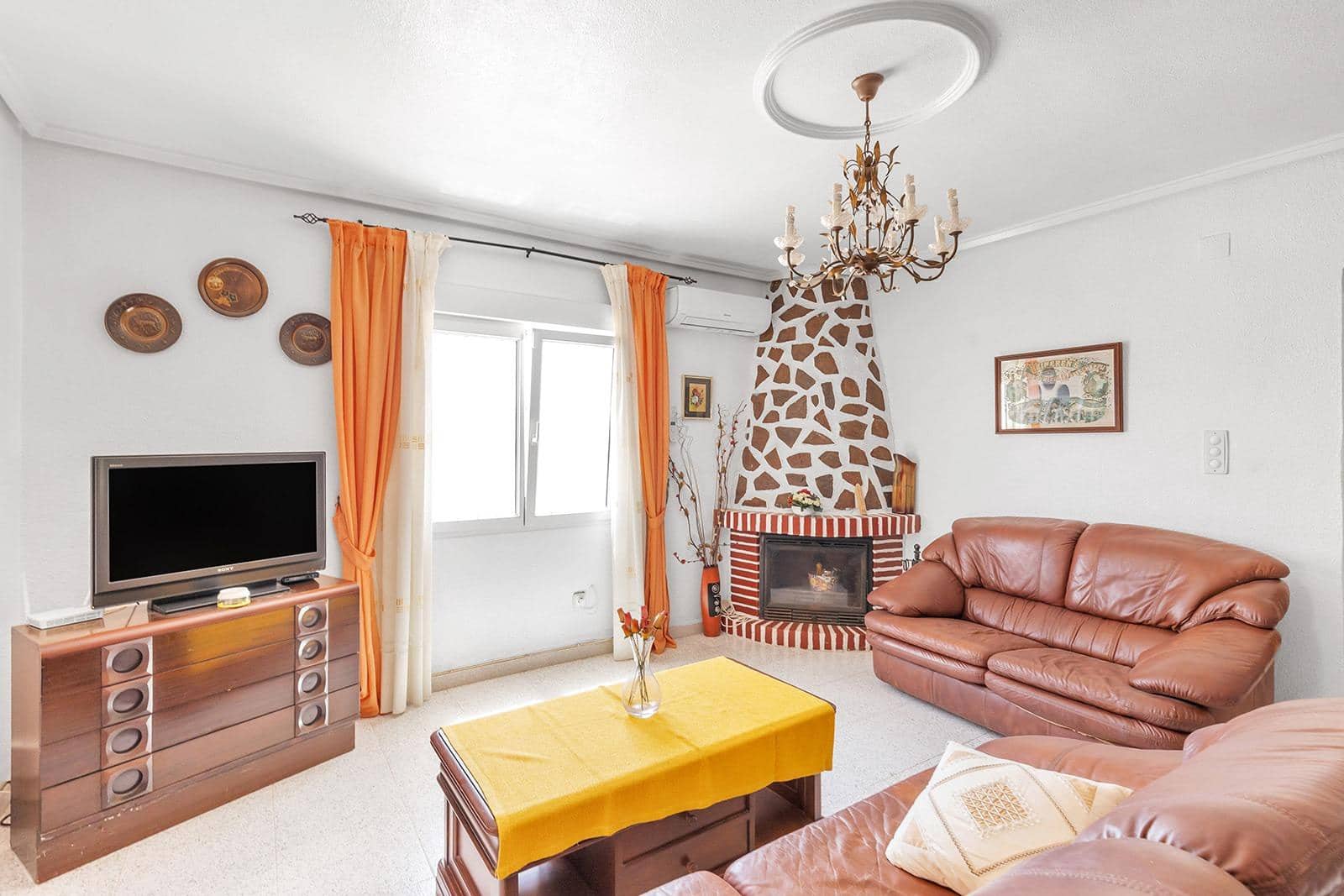 4 bedroom Villa for sale in Rojales with pool garage - € 495,000 (Ref: 9919090)