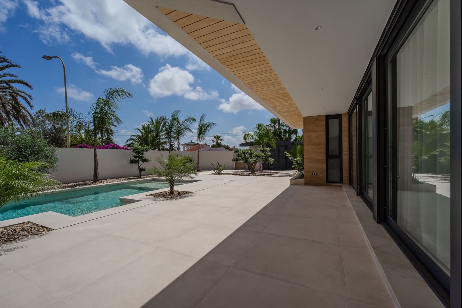 4 bedroom Villa for sale in Ciudad Quesada with pool garage - € 1,450,000 (Ref: 9920921)