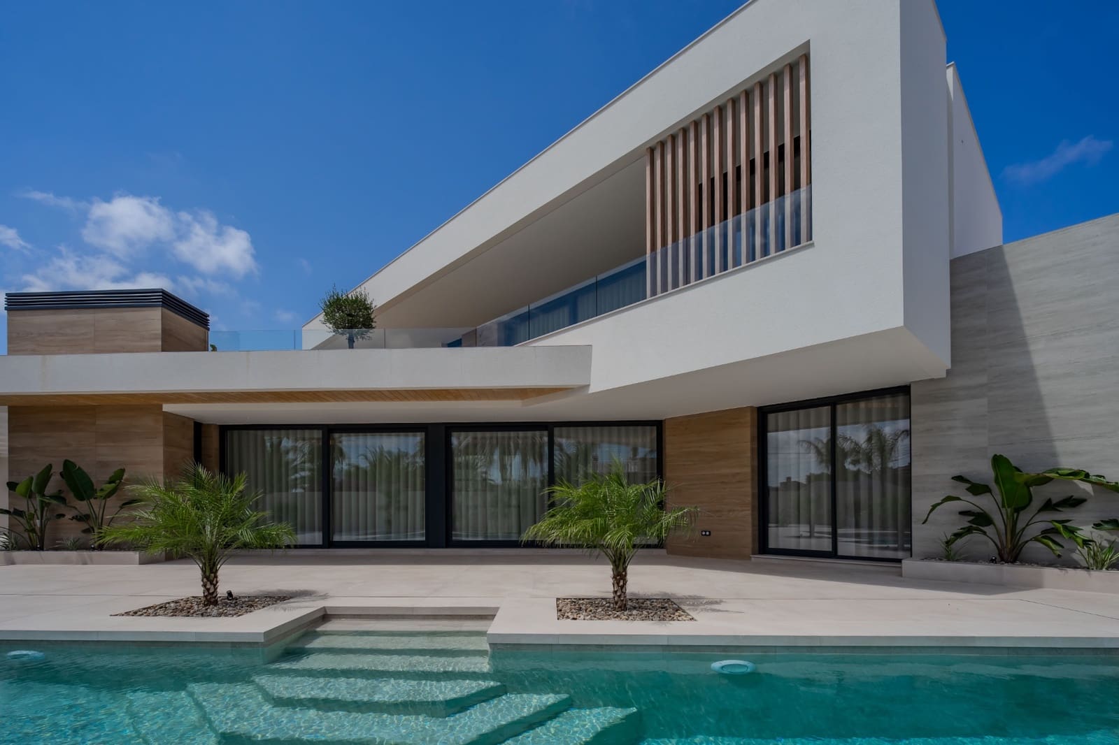 4 bedroom Villa for sale in Ciudad Quesada with pool garage - € 1,450,000 (Ref: 9920921)