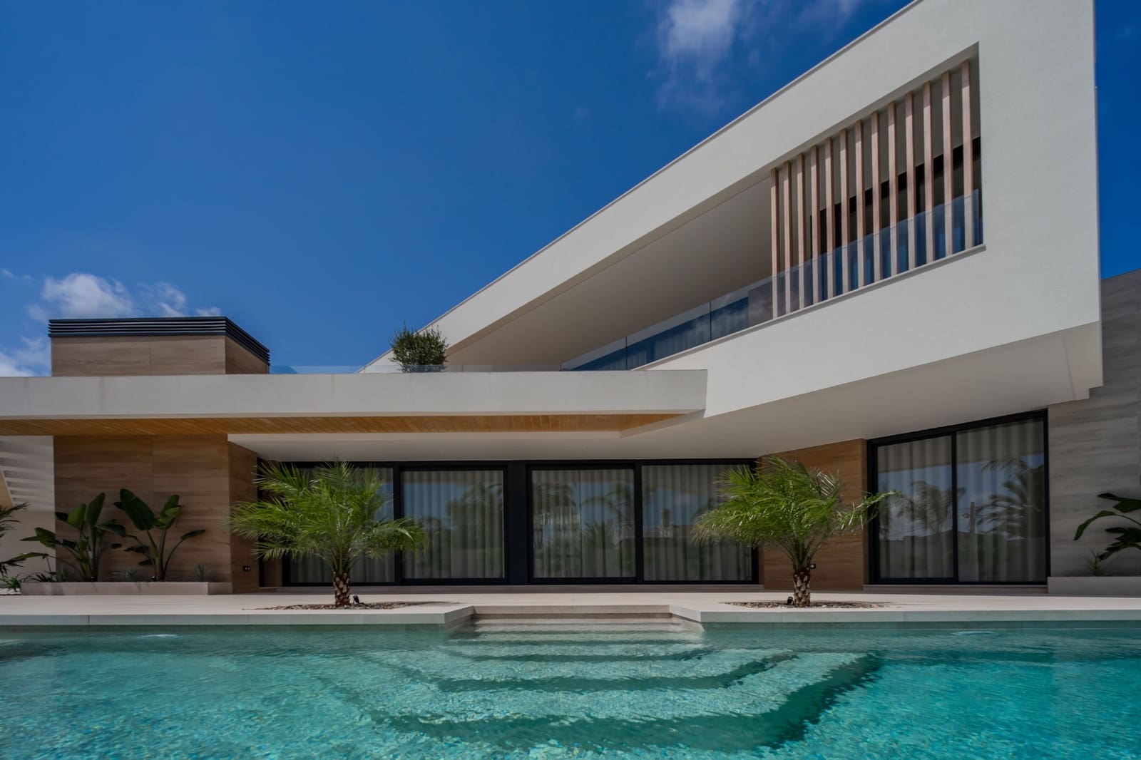4 bedroom Villa for sale in Ciudad Quesada with pool garage - € 1,450,000 (Ref: 9920921)