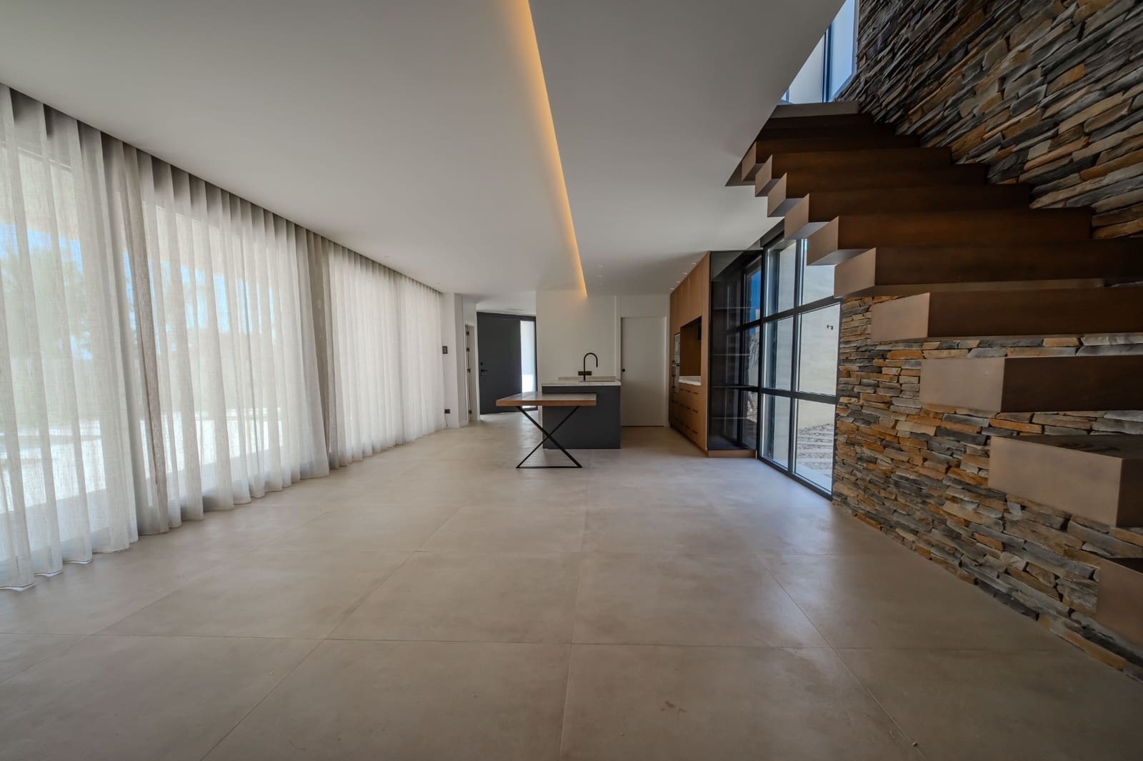4 bedroom Villa for sale in Ciudad Quesada with pool garage - € 1,450,000 (Ref: 9920921)