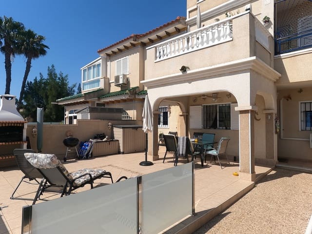 2 soveværelse Lejlighed til salg i Playa Flamenca, Orihuela med swimmingpool - € 190.000 (Ref: 9920928)