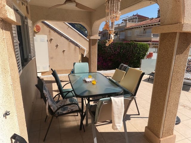 2 soveværelse Lejlighed til salg i Playa Flamenca, Orihuela med swimmingpool - € 190.000 (Ref: 9920928)