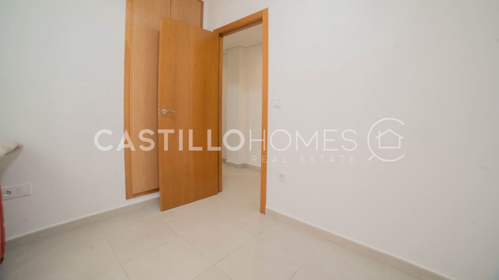 3 makuuhuone Huoneisto myytävänä paikassa Torrevieja mukana 
autotalli - 220 000 € (Ref: 9922719)