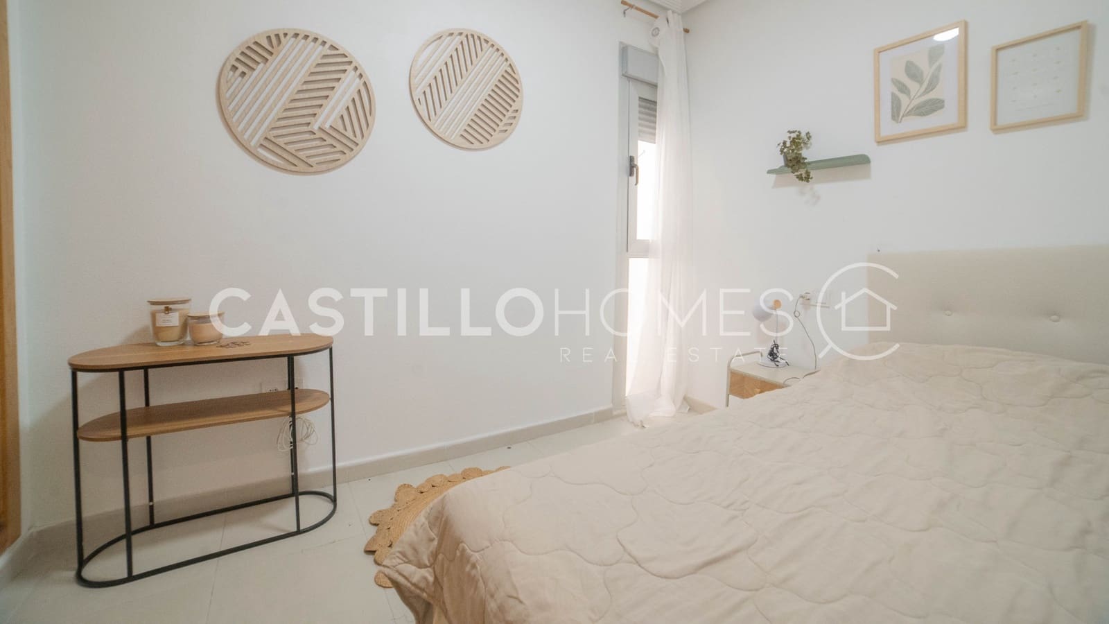 3 makuuhuone Huoneisto myytävänä paikassa Torrevieja mukana 
autotalli - 220 000 € (Ref: 9922719)