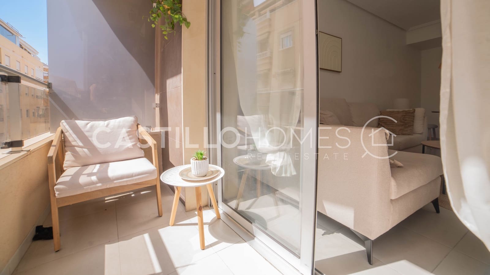 3 makuuhuone Huoneisto myytävänä paikassa Torrevieja mukana 
autotalli - 220 000 € (Ref: 9922719)