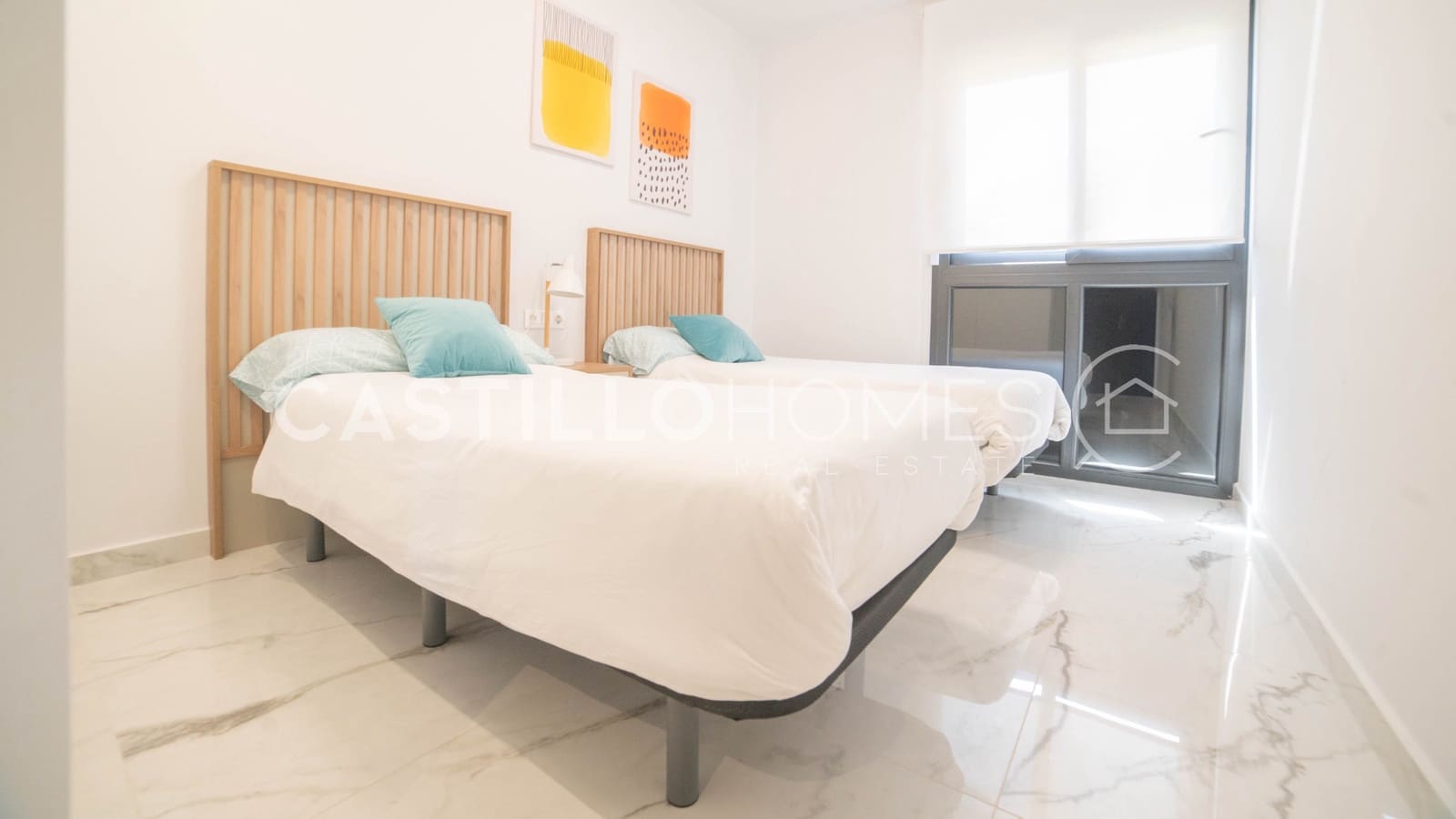 2 soveværelse Lejlighed til salg i Orihuela Costa med swimmingpool garage - € 315.000 (Ref: 9922727)
