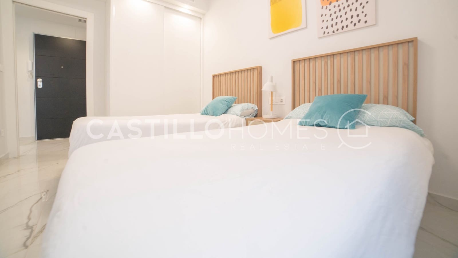 2 soveværelse Lejlighed til salg i Orihuela Costa med swimmingpool garage - € 315.000 (Ref: 9922727)