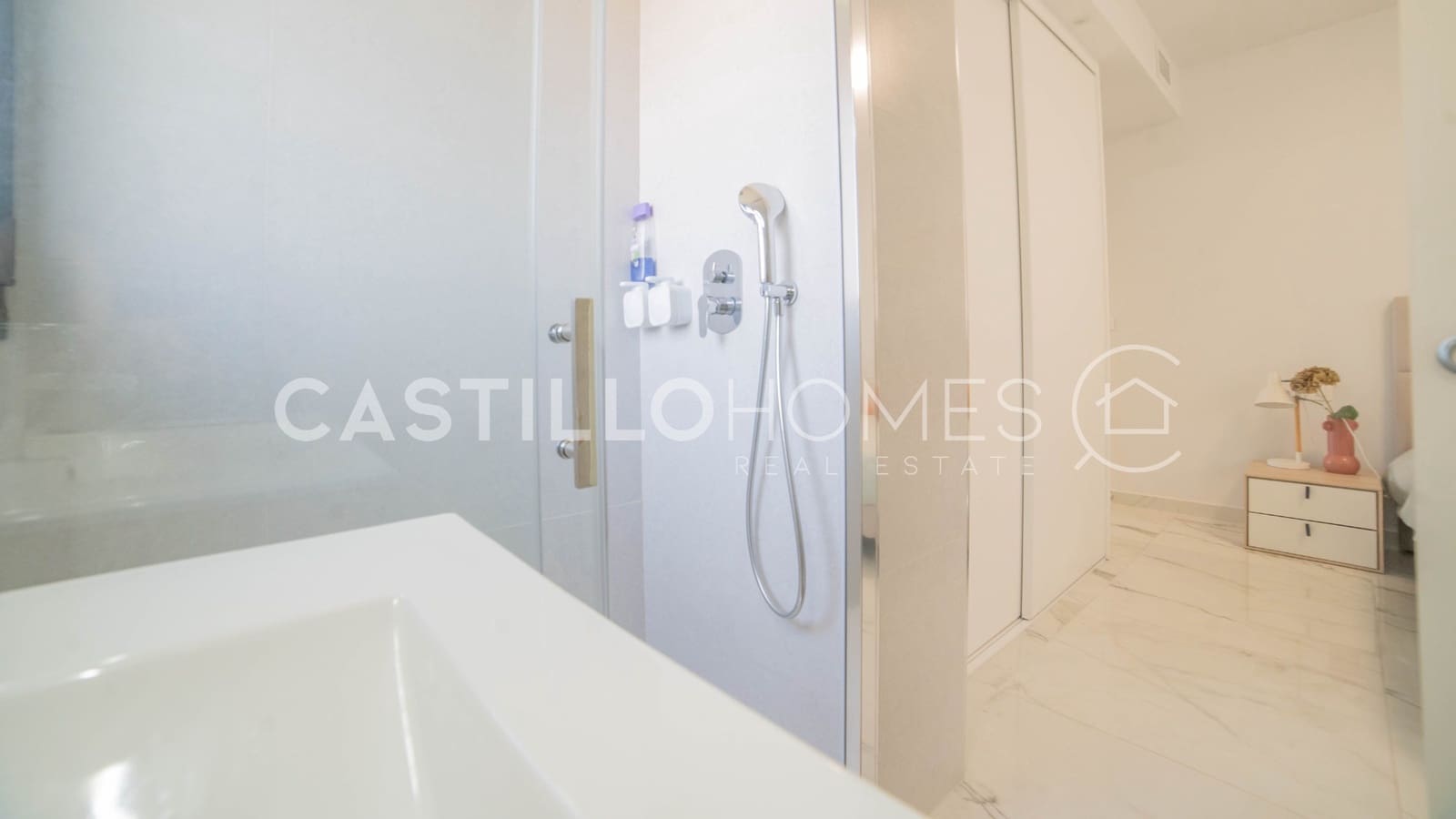 2 soveværelse Lejlighed til salg i Orihuela Costa med swimmingpool garage - € 315.000 (Ref: 9922727)