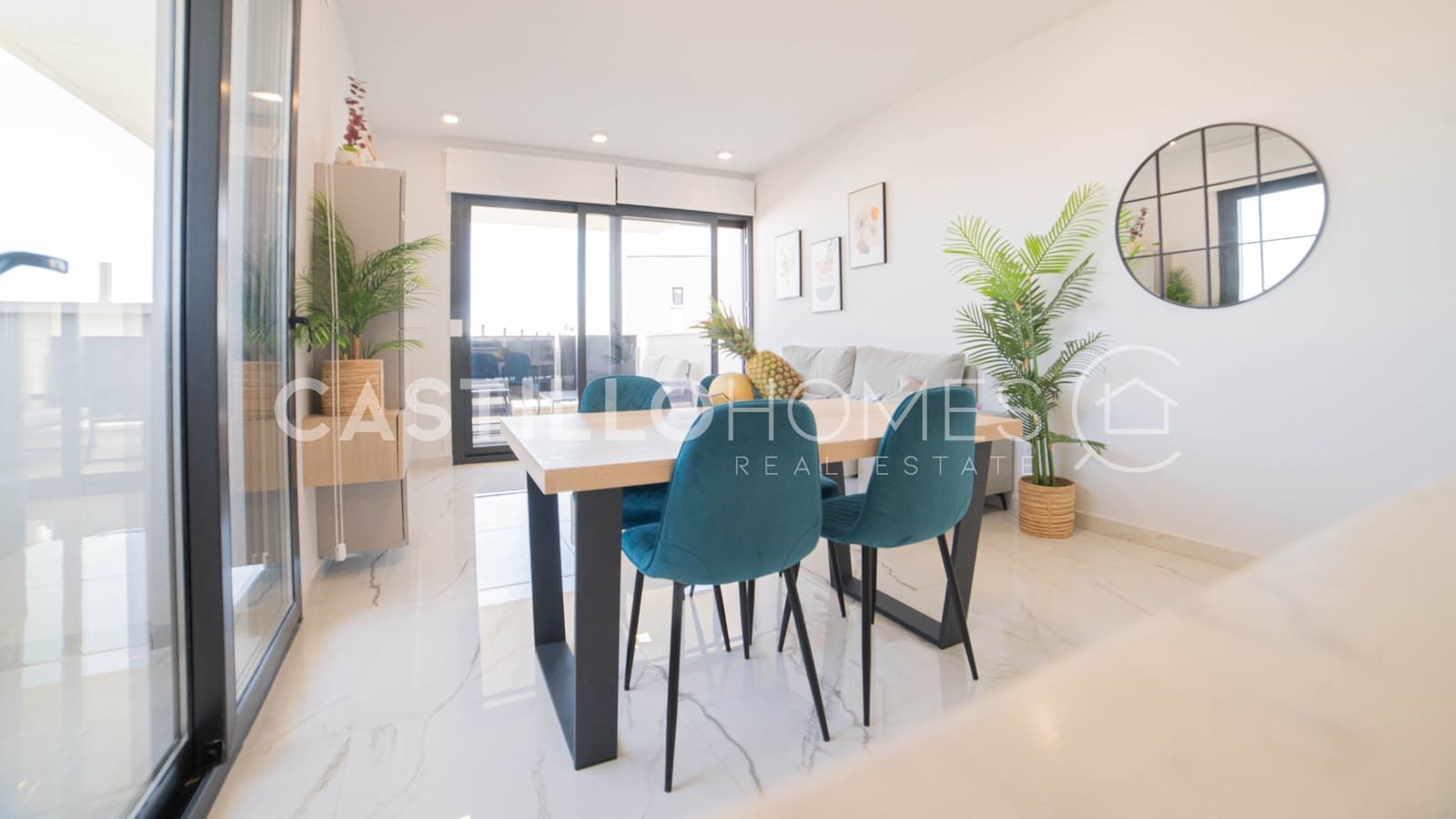 2 soveværelse Lejlighed til salg i Orihuela Costa med swimmingpool garage - € 315.000 (Ref: 9922727)