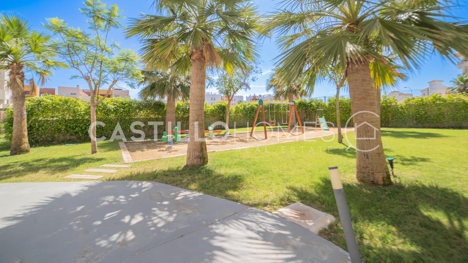 2 soveværelse Lejlighed til salg i Orihuela Costa med swimmingpool garage - € 315.000 (Ref: 9922727)