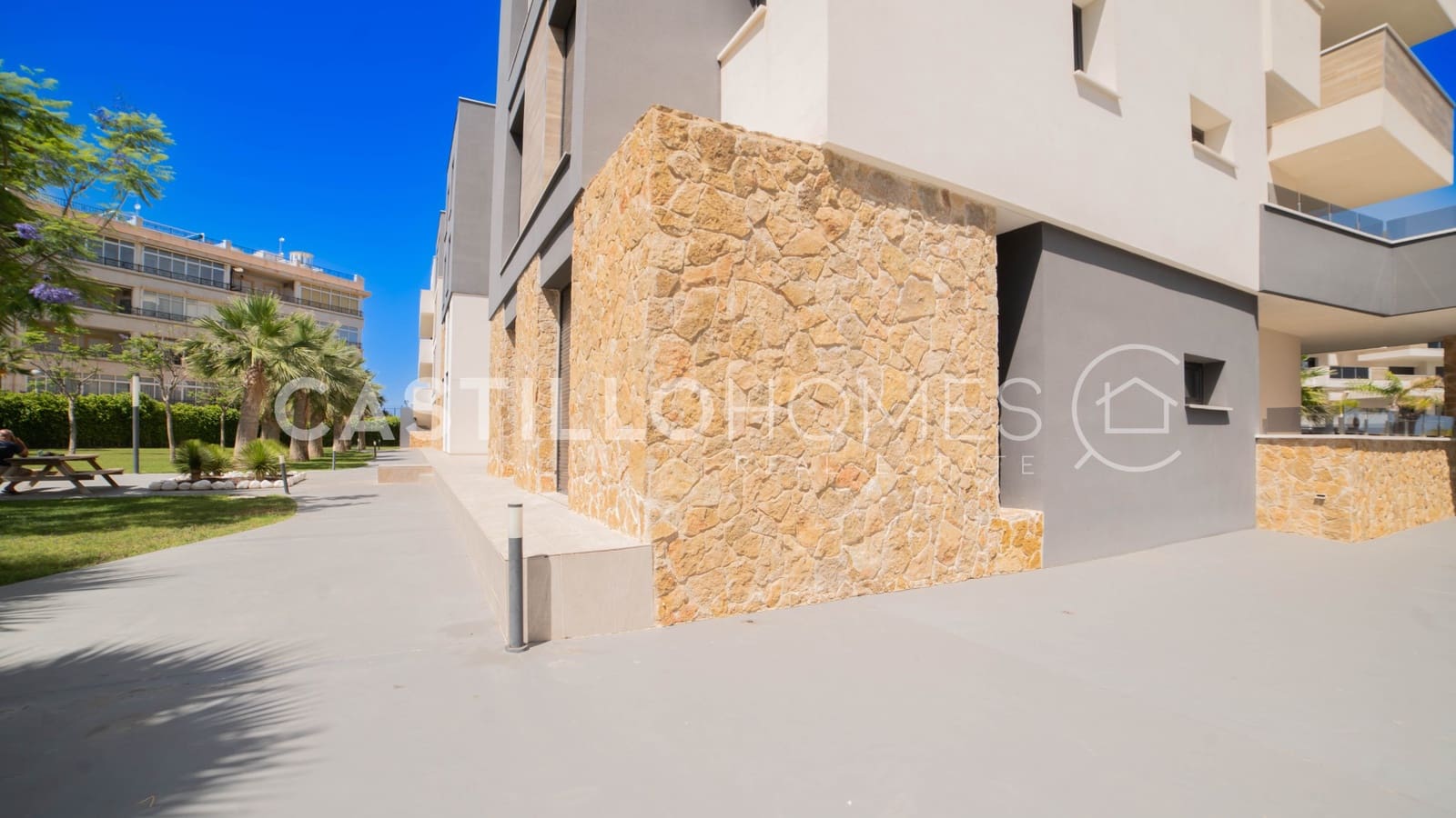 2 soveværelse Lejlighed til salg i Orihuela Costa med swimmingpool garage - € 315.000 (Ref: 9922727)