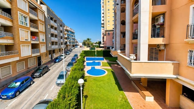 3 soveværelse Lejlighed til salg i Torrevieja med swimmingpool garage - € 255.000 (Ref: 9936393)