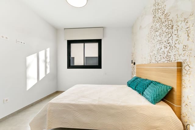2 chambre Appartement de Plage à vendre à Torrevieja avec piscine - 249 900 € (Ref: 9936396)