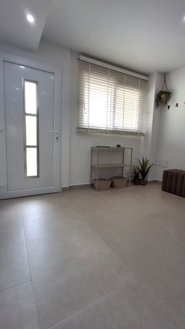 2 bedroom Apartment for sale in Torrevieja - € 279,000 (Ref: 9936398)