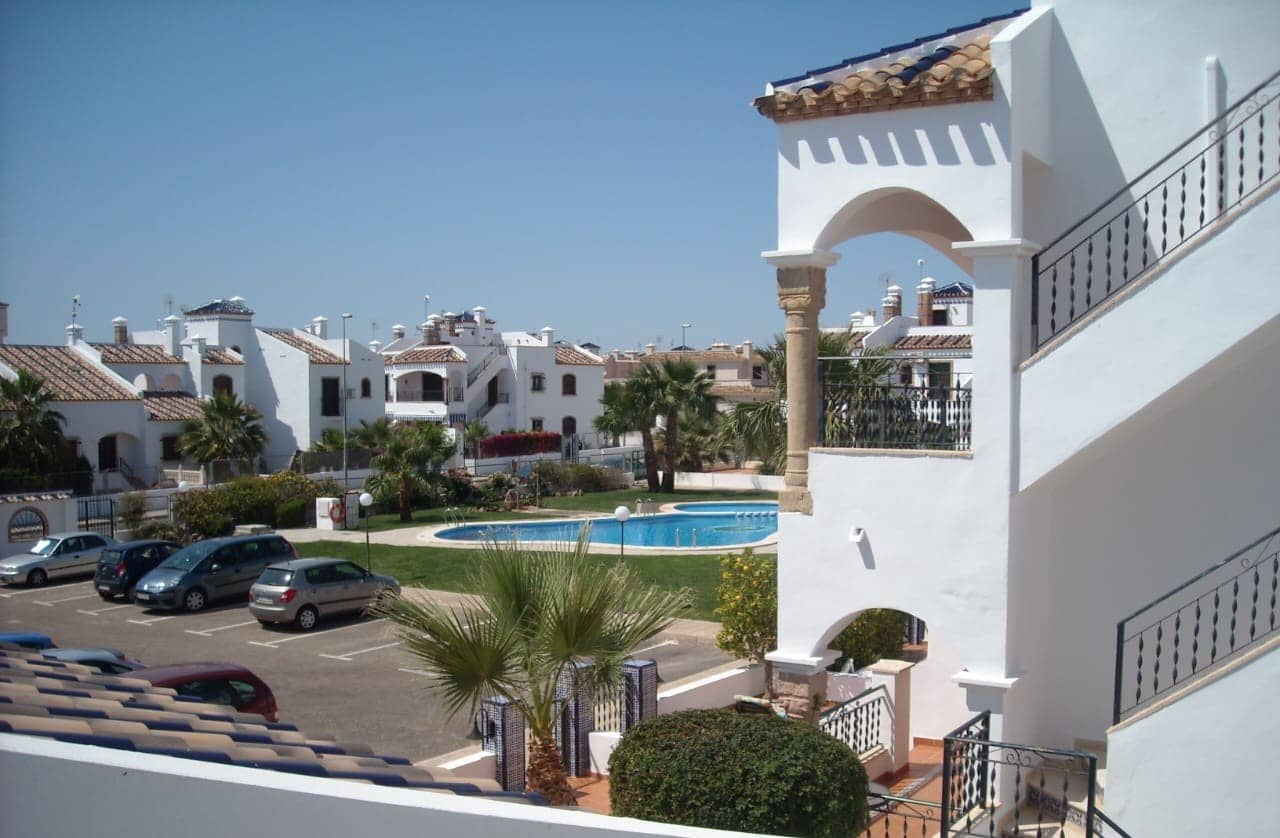 2 soverom Leilighet til salgs i Orihuela Costa med svømmebasseng garasje - € 239 000 (Ref: 9936402)