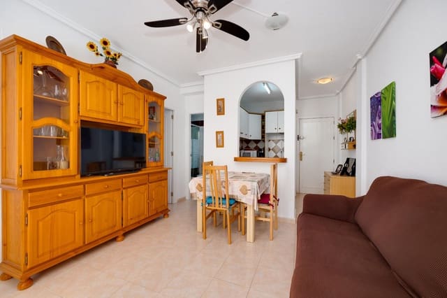 2 bedroom Bungalow for sale in Torrevieja with pool - € 149,900 (Ref: 9938892)