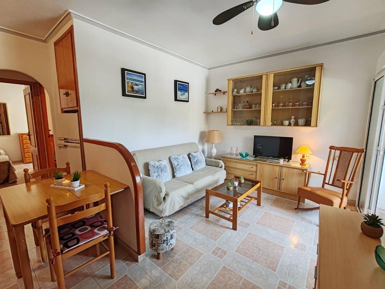 2 Zimmer Apartment zu verkaufen in Torrevieja mit Pool - 124.900 € (Ref: 9938897)