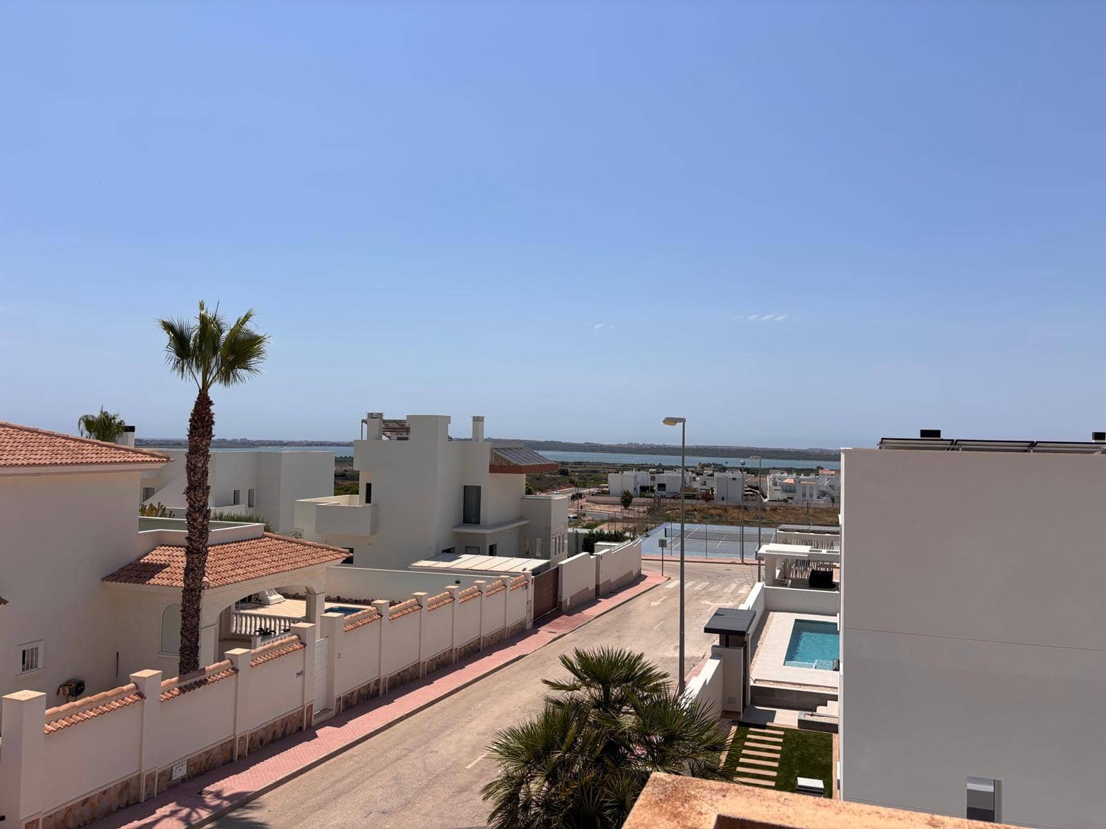 4 soveværelse Villa til salg i Ciudad Quesada med swimmingpool - € 470.000 (Ref: 9938899)