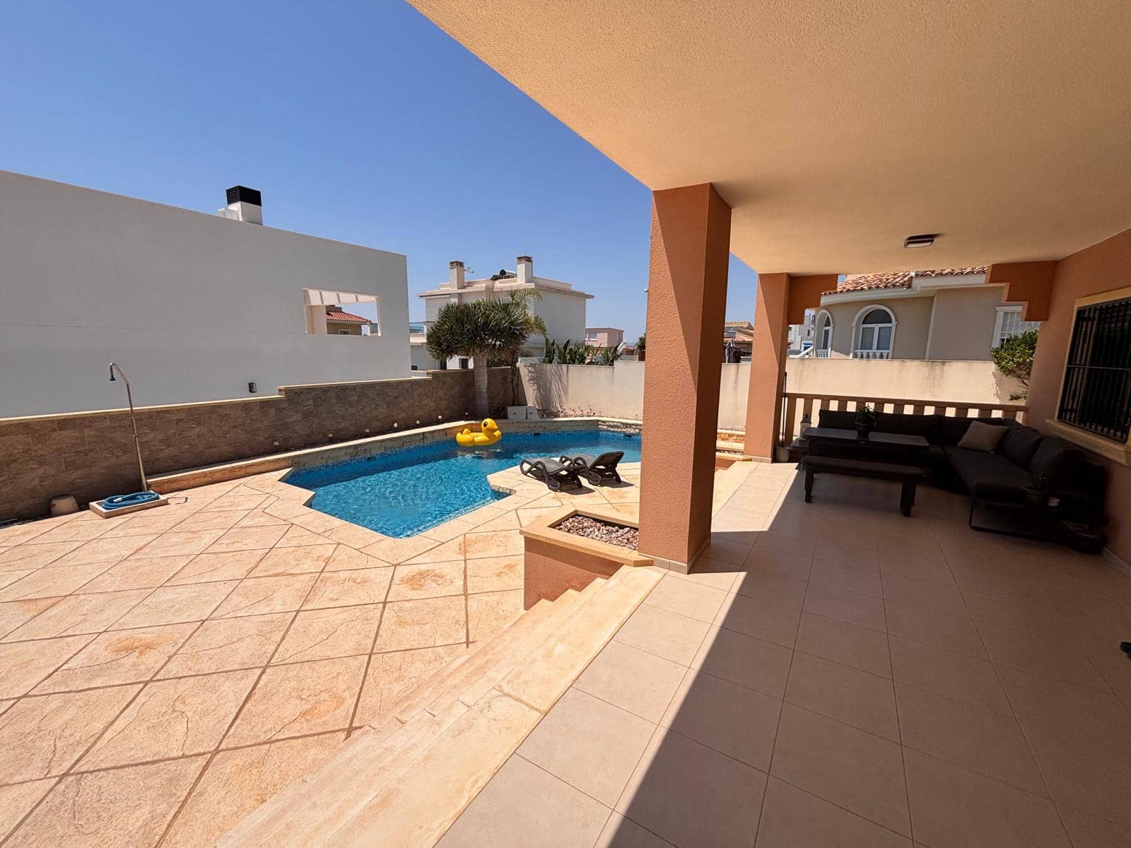 4 soveværelse Villa til salg i Ciudad Quesada med swimmingpool - € 470.000 (Ref: 9938899)