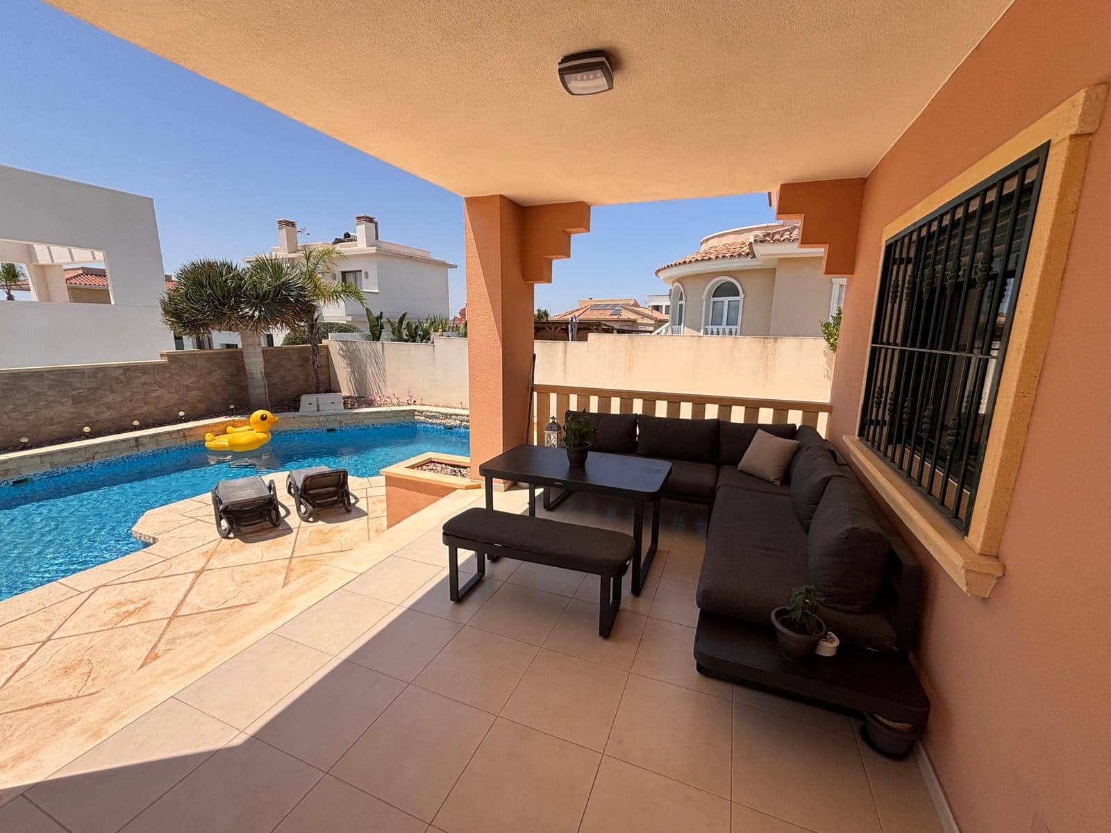 4 soveværelse Villa til salg i Ciudad Quesada med swimmingpool - € 470.000 (Ref: 9938899)