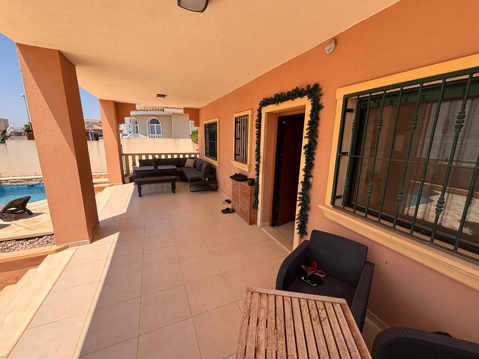 4 soveværelse Villa til salg i Ciudad Quesada med swimmingpool - € 470.000 (Ref: 9938899)