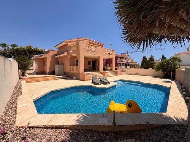 4 soveværelse Villa til salg i Ciudad Quesada, Rojales med swimmingpool - € 470.000 (Ref: 9938899)