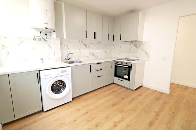 3 Zimmer Apartment zu verkaufen in Torrevieja - 162.900 € (Ref: 9938900)