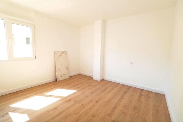 3 Zimmer Apartment zu verkaufen in Torrevieja - 162.900 € (Ref: 9938900)