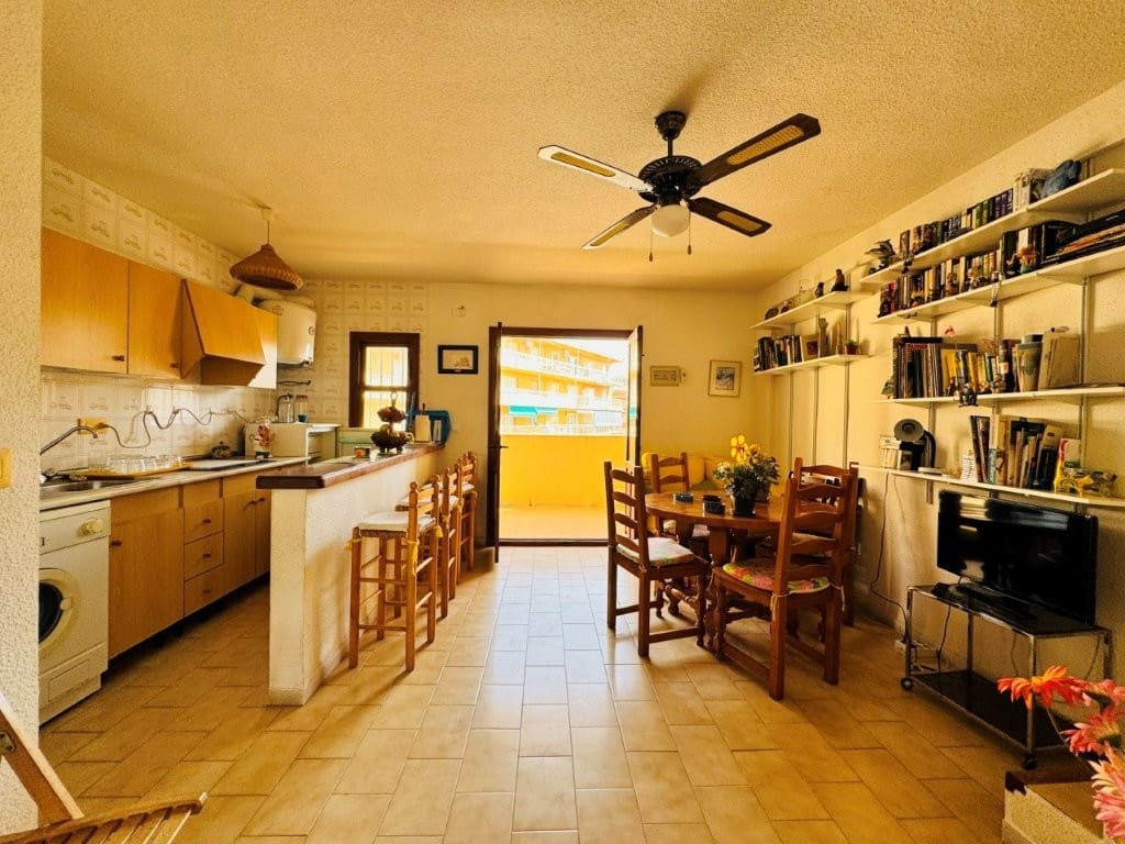 3 slaapkamer Appartement te koop in La Mata - € 175.000 (Ref: 9940840)
