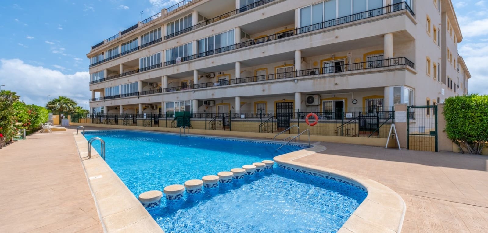 2 bedroom Apartment for sale in Orihuela Costa with pool - € 194,800 (Ref: 9953572)