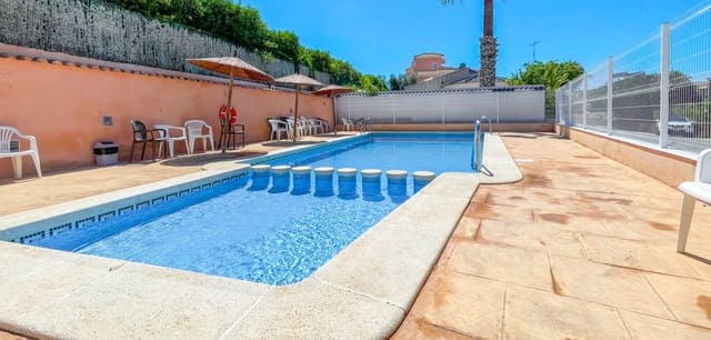 3 soveværelse Byhus til salg i Orihuela Costa, Orihuela med swimmingpool garage - € 285.000 (Ref: 9953573)